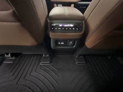 2025 Nissan Pathfinder Platinum 4WD