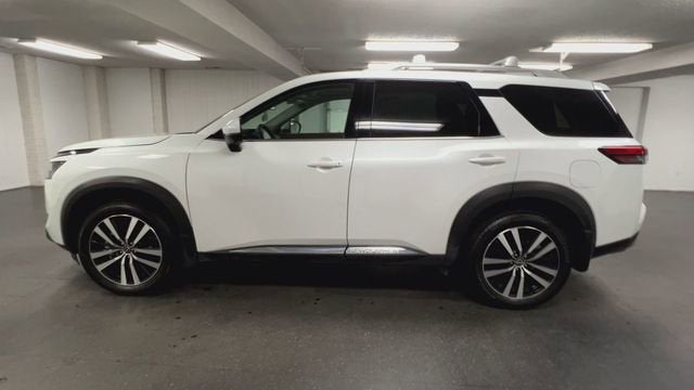 2025 Nissan Pathfinder Platinum 4WD