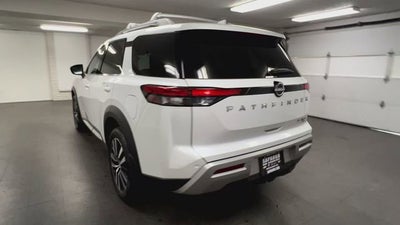 2025 Nissan Pathfinder Platinum 4WD