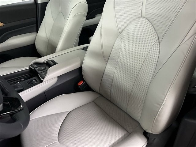 2025 Toyota Grand Highlander Limited