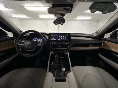 2025 Toyota Grand Highlander Limited