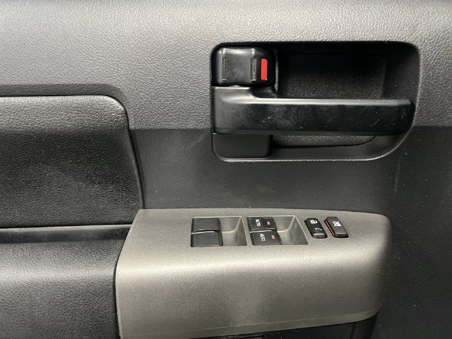 2017 Toyota Sequoia SR5