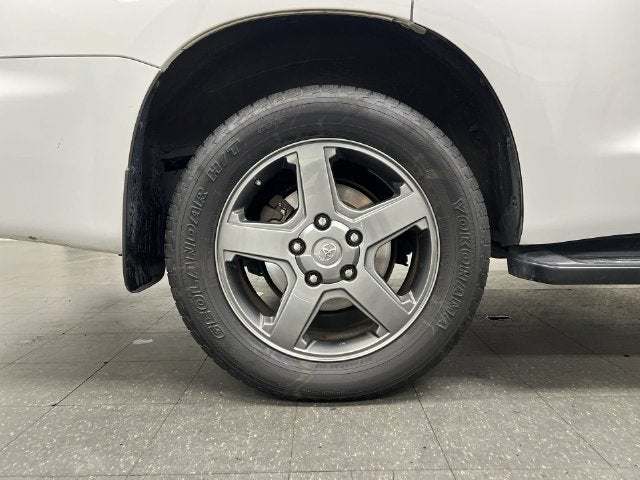 2017 Toyota Sequoia SR5