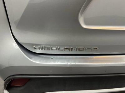 2024 Toyota Highlander LE