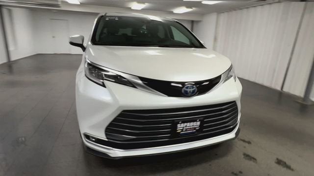 2024 Toyota Sienna Limited
