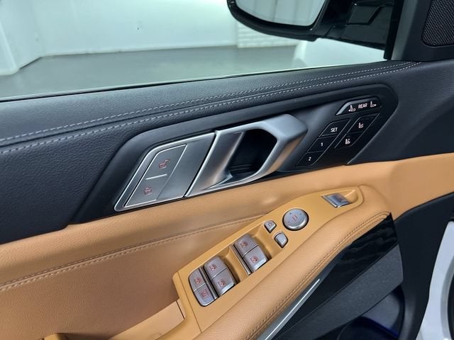 2022 BMW X7 40i - Photo 24