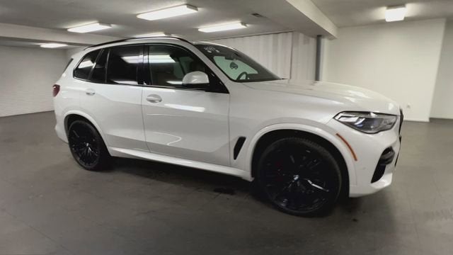 2023 BMW X5 M50i