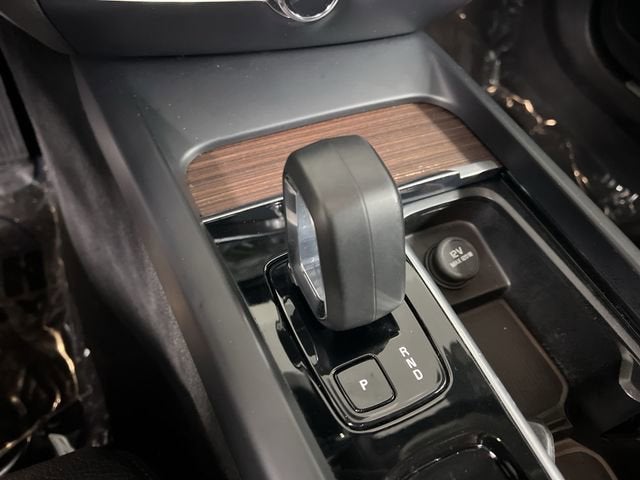 2024 Volvo S60 B5 Plus Dark Theme