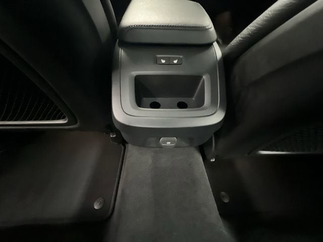 2024 Volvo S60 B5 Plus Dark Theme