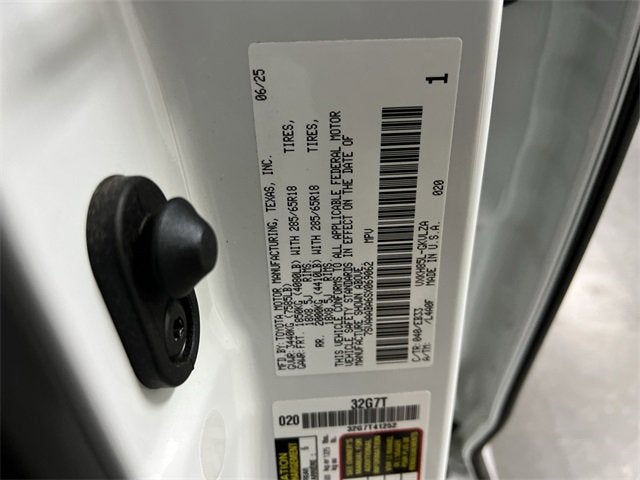 2025 Toyota Sequoia SR5