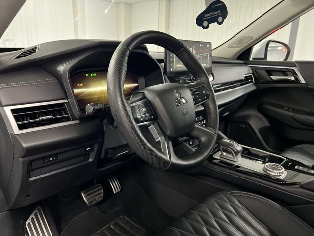 2025 Mitsubishi Outlander SEL