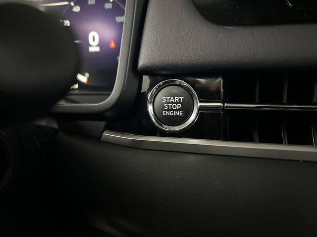2025 Mitsubishi Outlander SEL