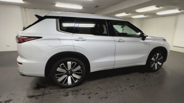 2025 Mitsubishi Outlander SEL