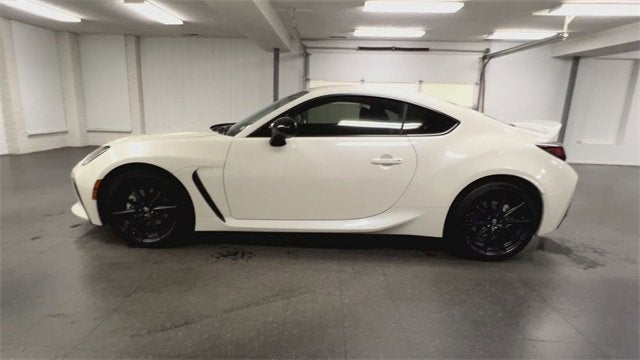 2024 Toyota GR86 Premium