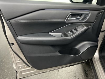 2025 Nissan Rogue Platinum FWD
