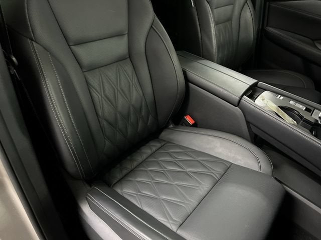 2025 Nissan Rogue Platinum FWD