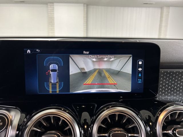 2024 Mercedes-Benz GLB 250 4MATIC®