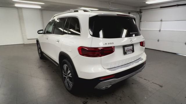 2024 Mercedes-Benz GLB 250 4MATIC®