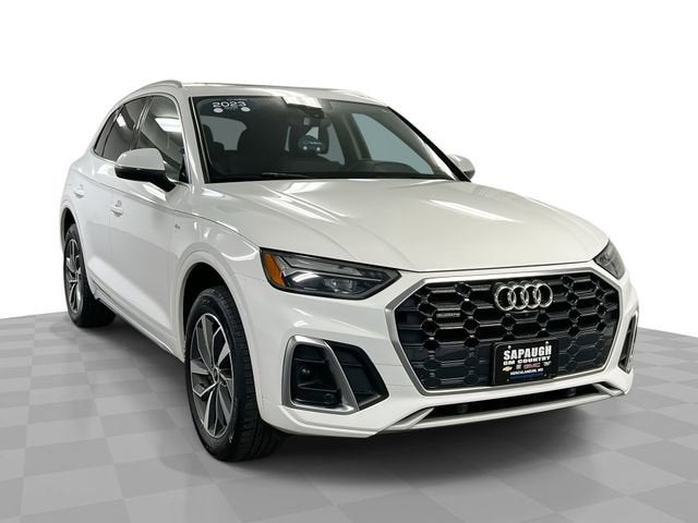 2023 Audi Q5 45 Premium Plus's photo
