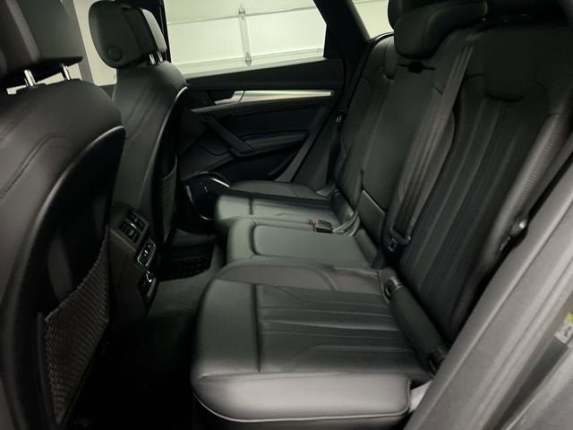 2020 Audi Q5 Titanium Premium Plus 45 TFSI quattro S tronic