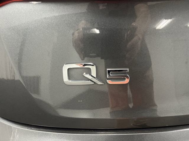 2020 Audi Q5 Titanium Premium Plus 45 TFSI quattro S tronic