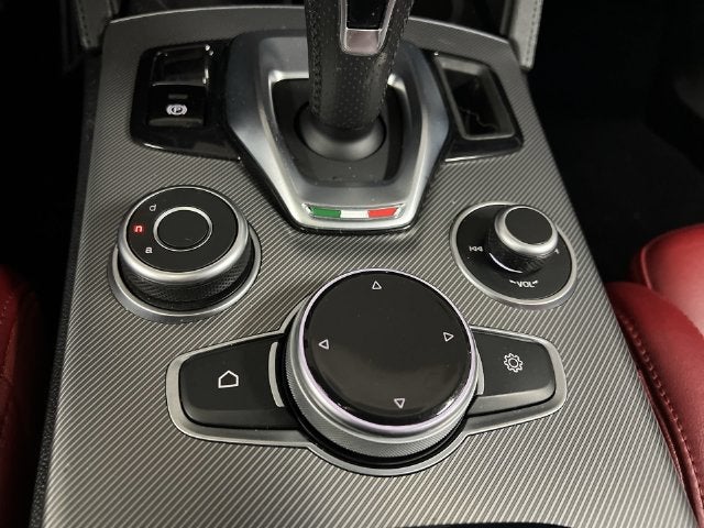 2024 Alfa Romeo Stelvio Veloce
